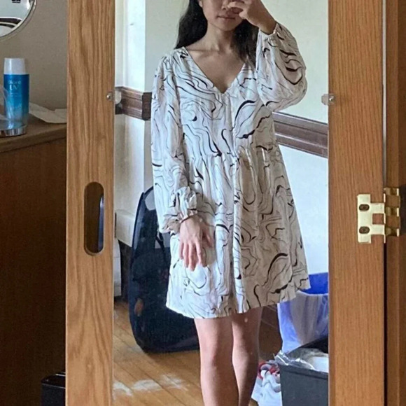 Princess Polly Kaiden Romper NWT Swirl Size 6 - Picture 2 of 9